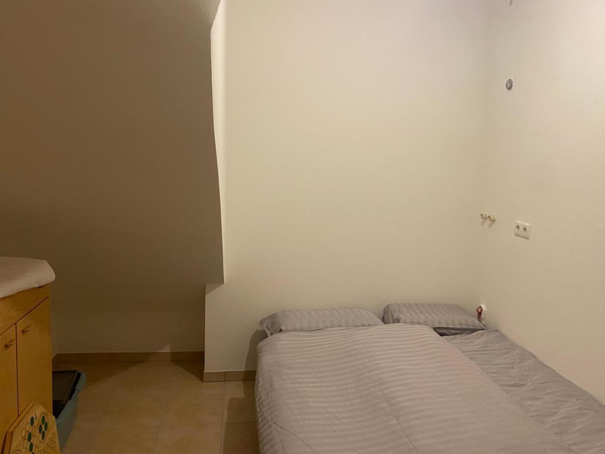 Attraktive Wohnung-Elztalidyll-Zwischen Mosel,Nuerburgring Und Burg Eltz Kollig Exteriér fotografie