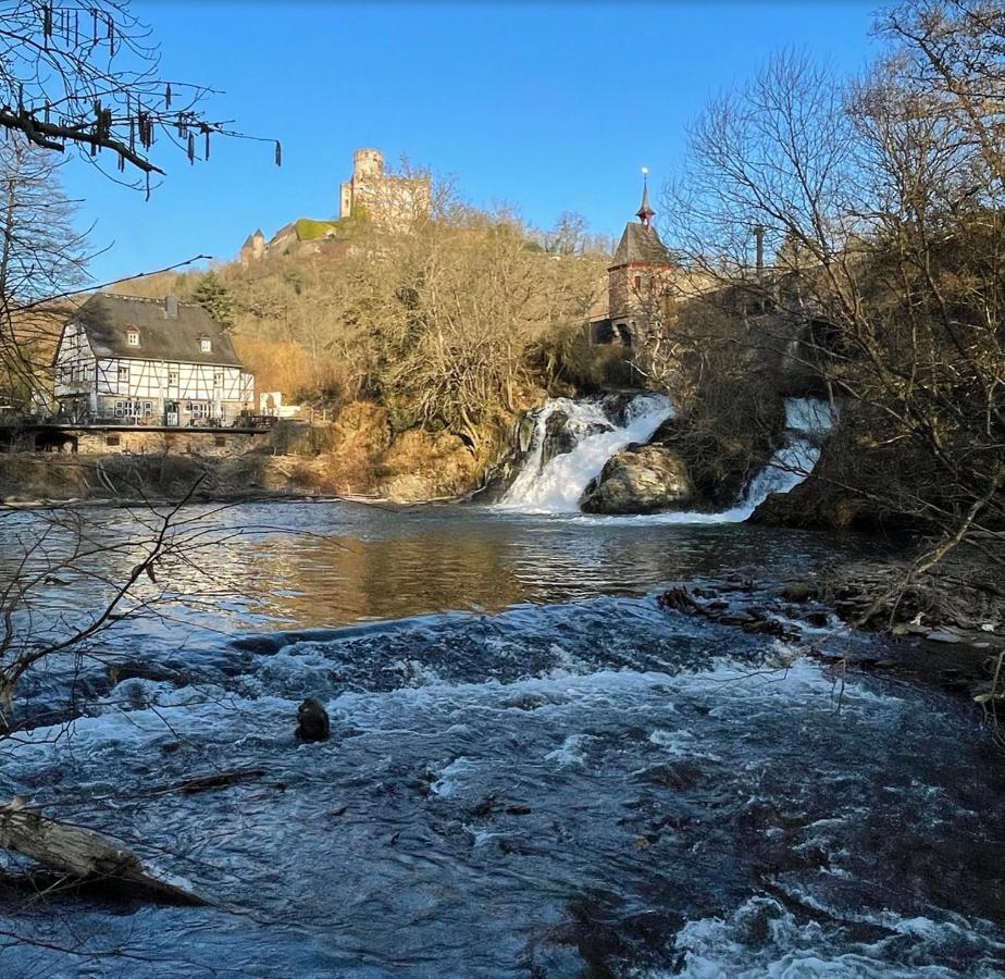 Attraktive Wohnung-Elztalidyll-Zwischen Mosel,Nuerburgring Und Burg Eltz Kollig Exteriér fotografie